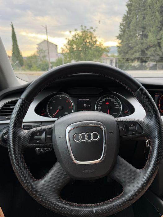 Audi A4 B8.
