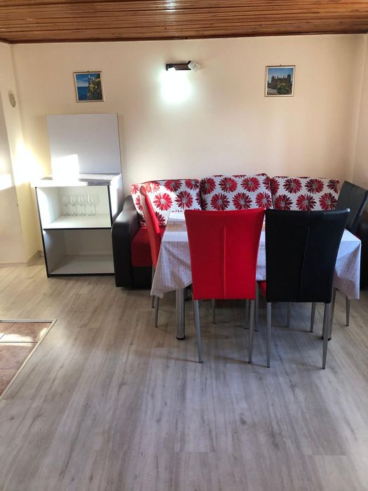 Particular închiriez garsoniera