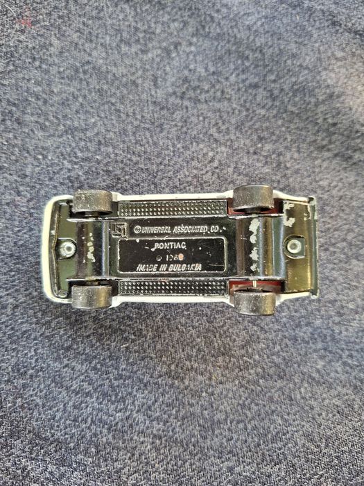 Метална количка Pontiac Firebird