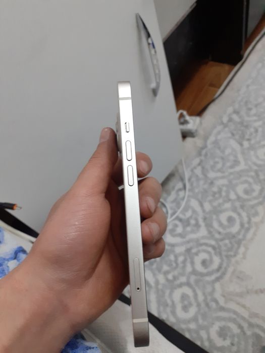 Продам айфон 13 128гб