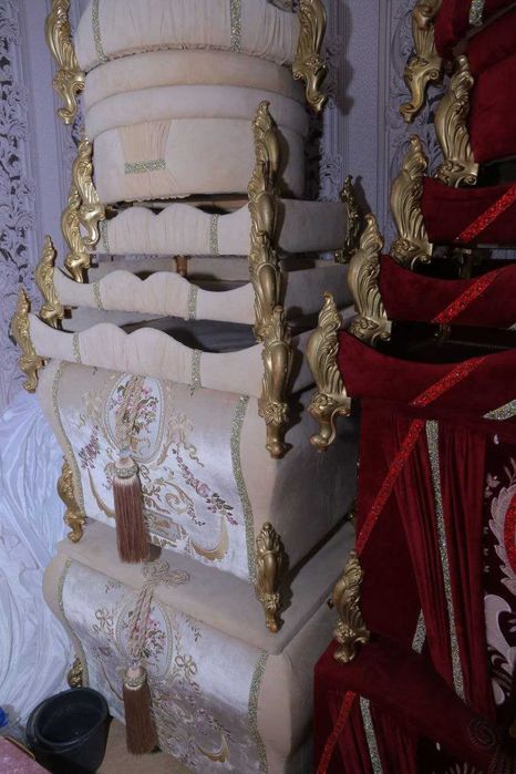 Sarpo quti va kelin koylaklar optim sotiladi!