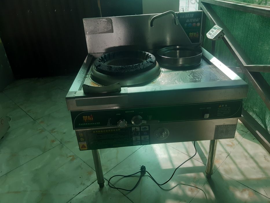 Газовый горелка Вок