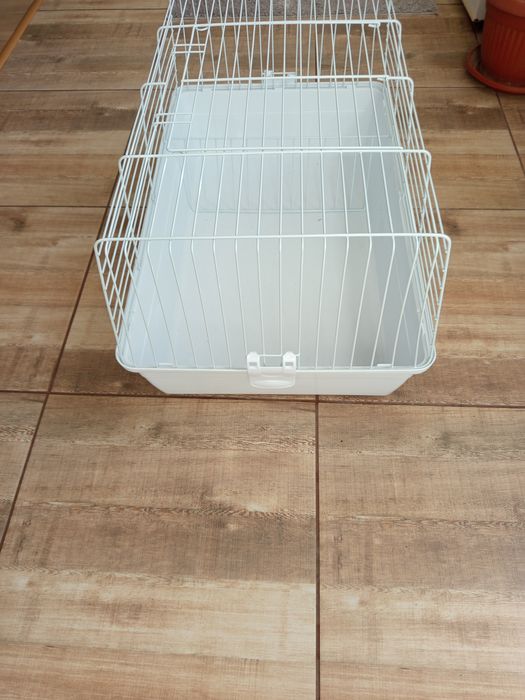 Нова клетка за зайче