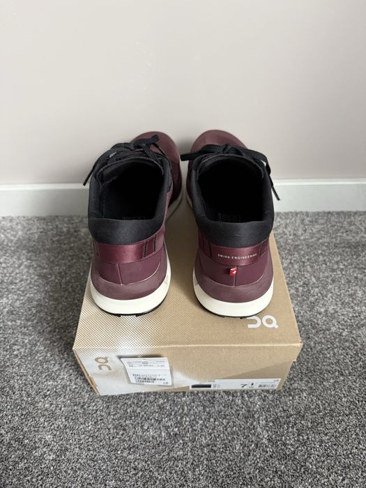 ON Cloudzone Mulberry/Black