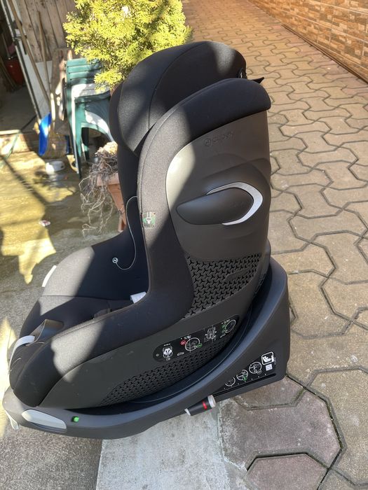 Детско столче за кола cubex