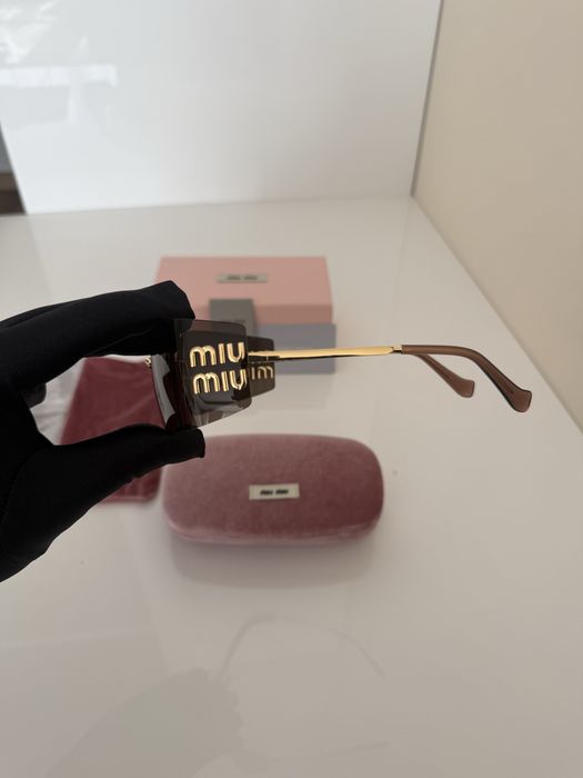 Дамски слънчеви очила Miu Miu