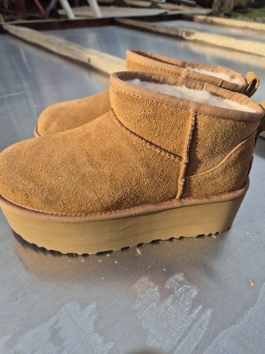 Ugg dama scurti nr 37