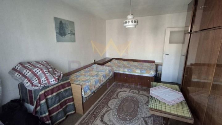 Продава се Двустаен апартамент в Бургас, Славейков - 60 кв.м за 1850 €/кв.м - Снимка #3