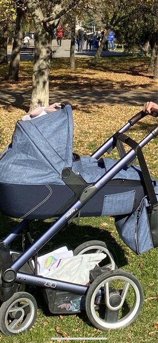 Бебешка количка Mutsy