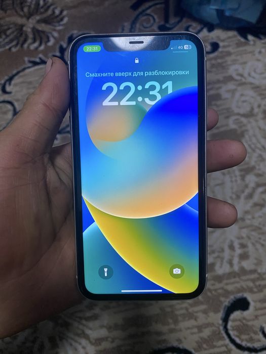 Айфон саталады 11