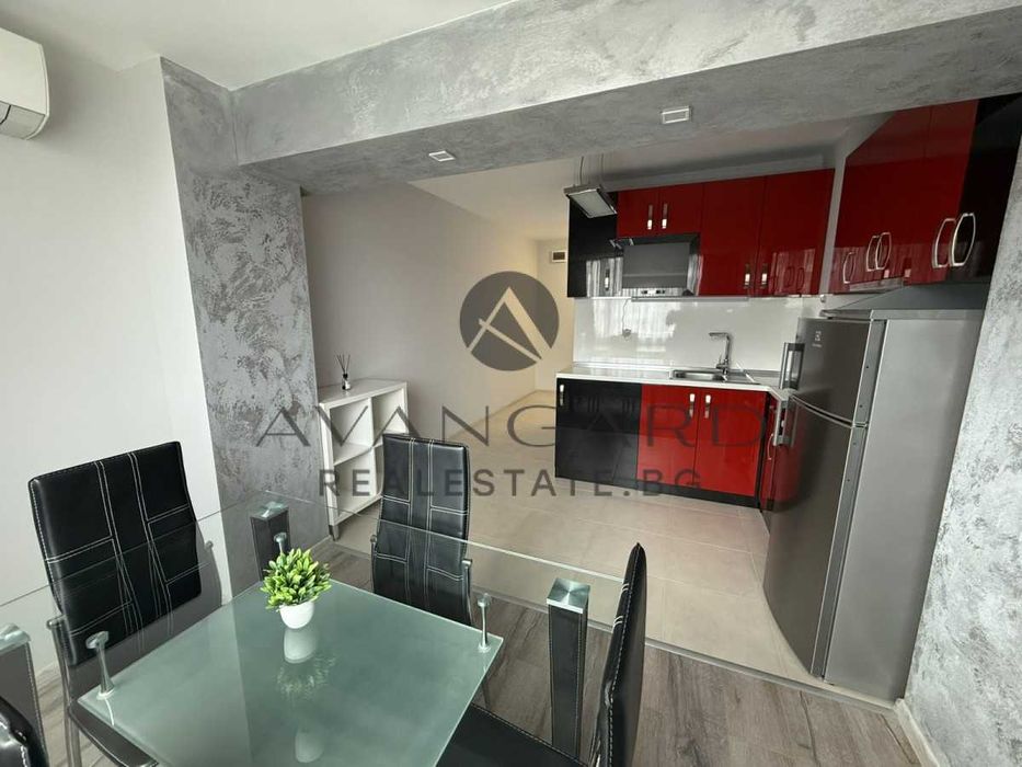 Продава се Тристаен апартамент в Пловдив, Кючук Париж - 55 кв.м за 1336 €/кв.м - Снимка #4