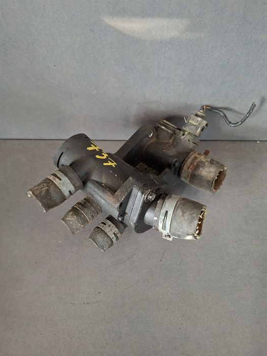 Carcasa termostat Volkswagen VW Polo 1999 1.4 MT (60 hp)