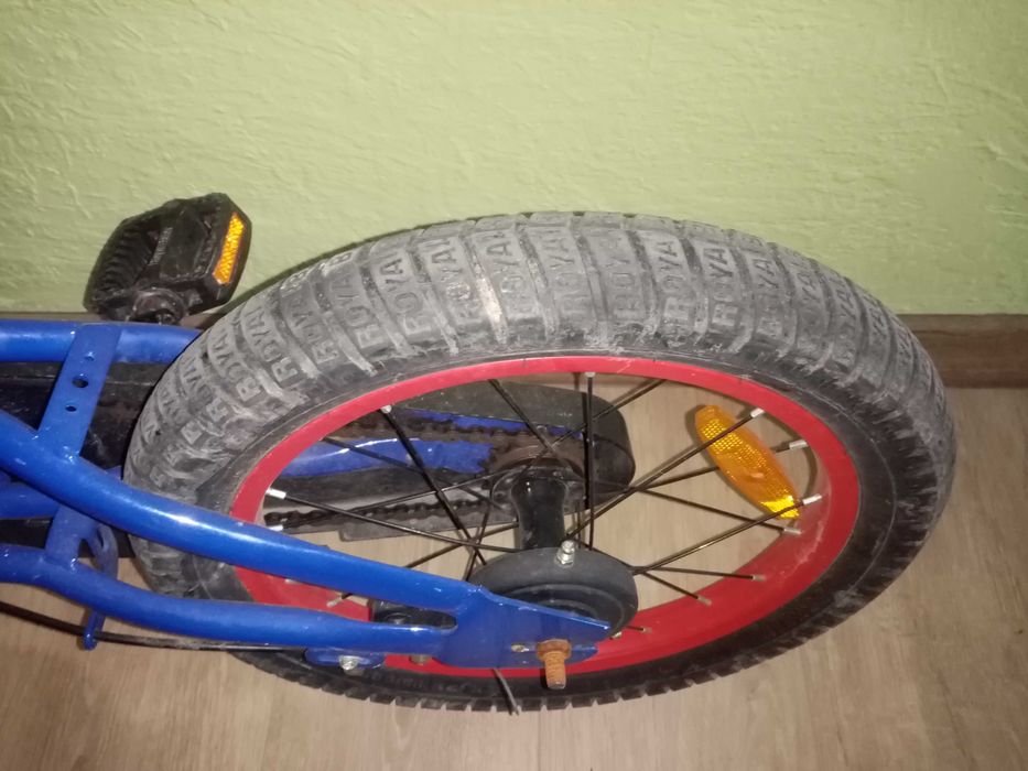 велосипед детски 16 +спомагателни колела