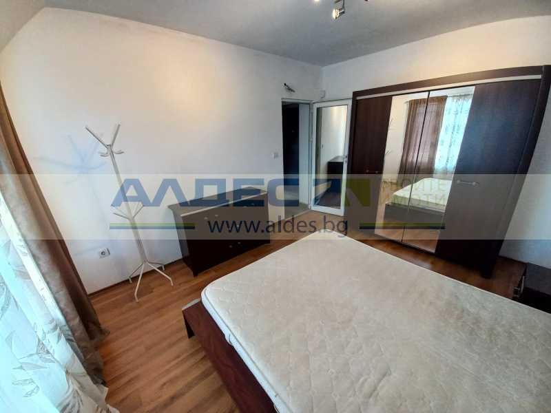 Дава се под наем Тристаен апартамент в София, Надежда 2 - 81 кв.м за 561 € - Снимка #11