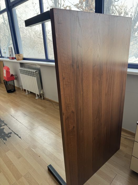 Продам журнальный столик