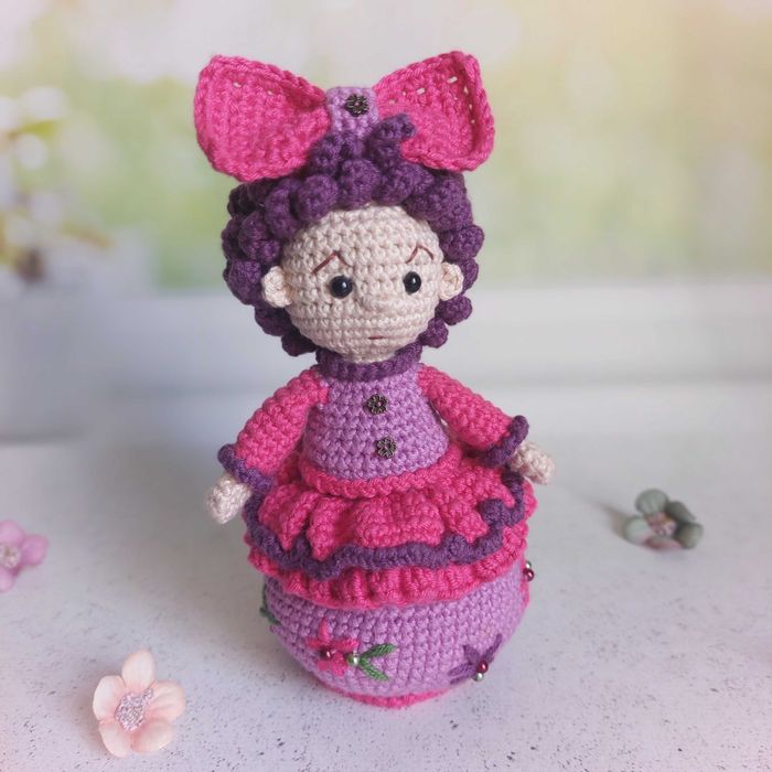 Куколка-шкатулка ручной работы. Подарок девочке.