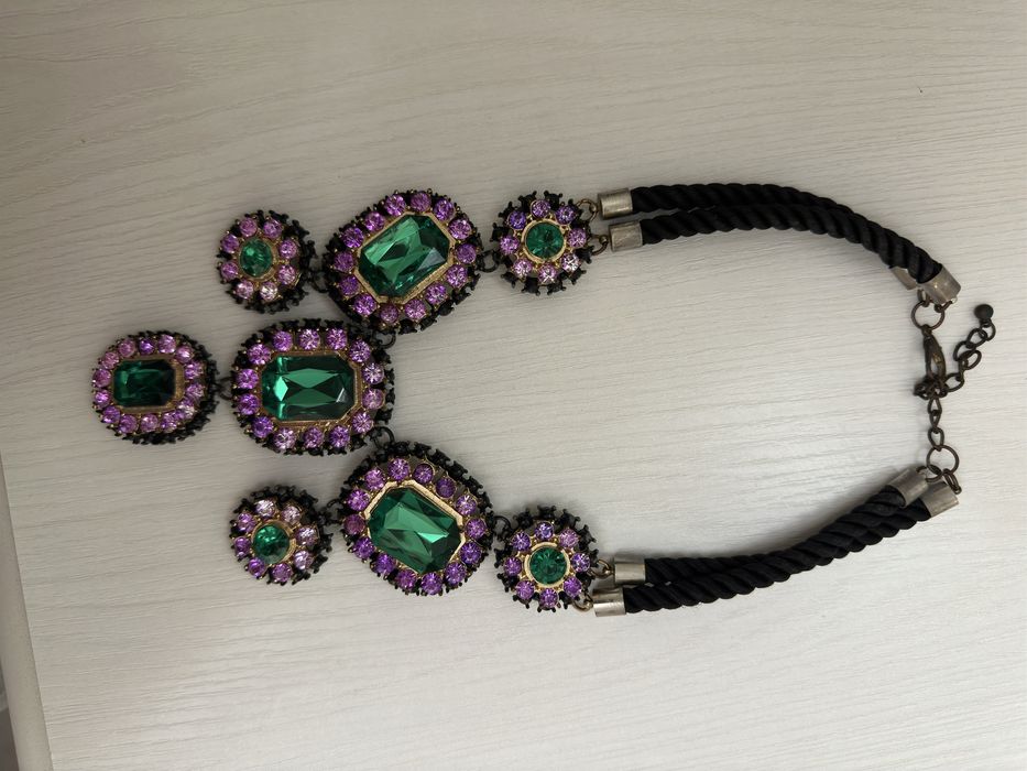 Колье шикарное модное