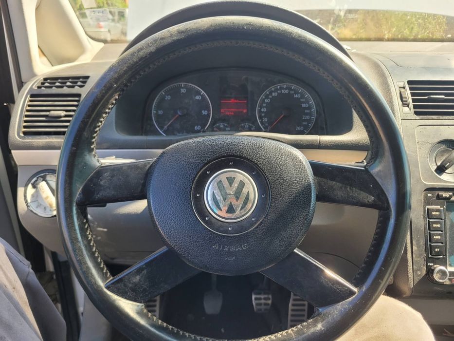 Тоуран 2.0 touran На Части