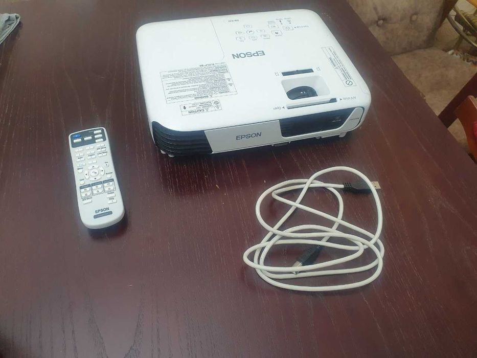 Проектор EPSON EB-X31 в полном комплекте