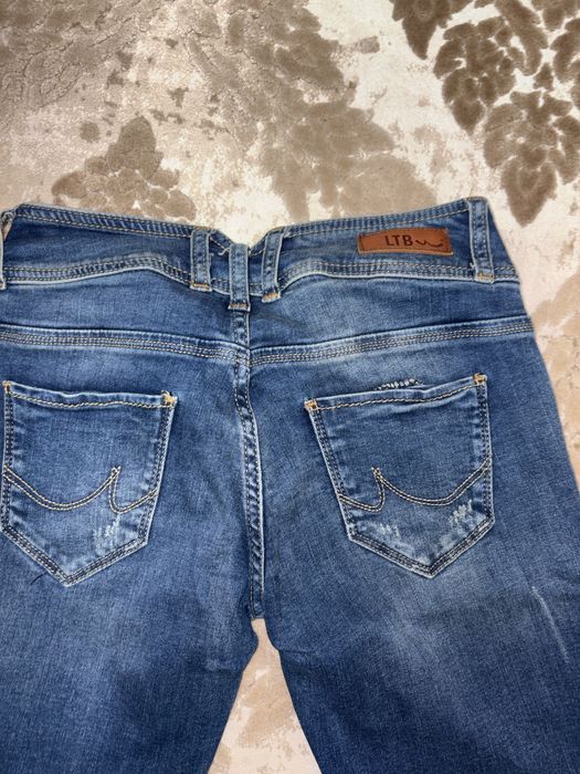 Нови дънки ня LTB