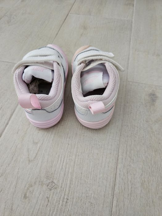 Нови маратонки Nike