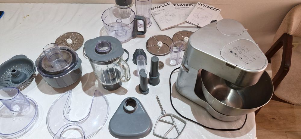 Продается кухонный много функцианальный машина кухонная