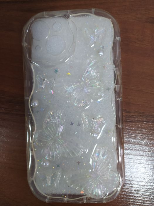 Продам чехол на айфон 13