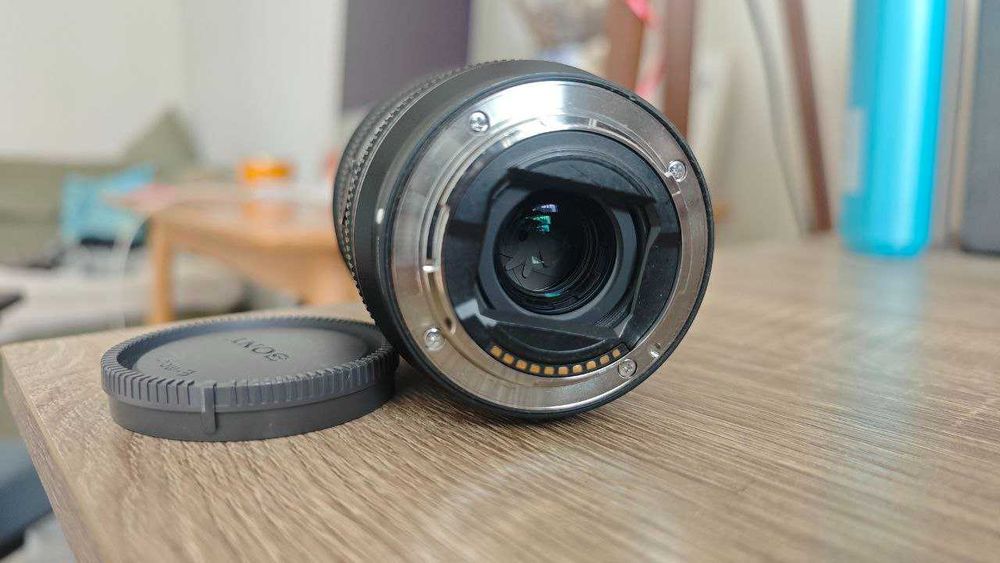 Обектив Sony FE 20mm f/1.8 G