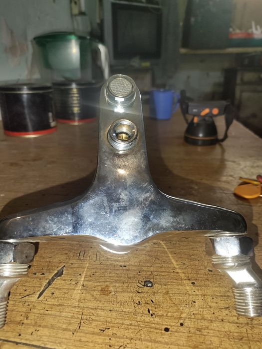 Смеситель для ванны