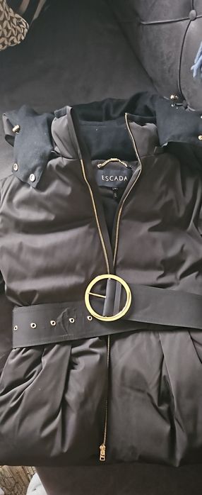 Уникално яке ESCADA M размер