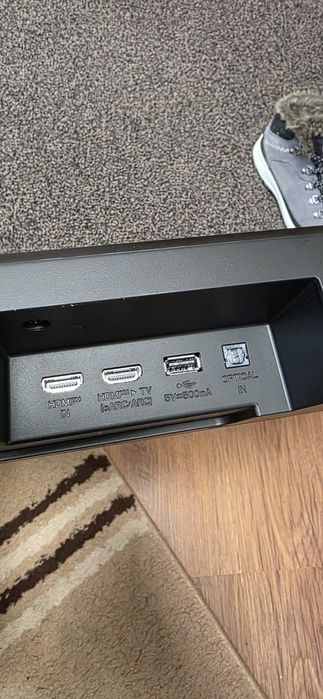 Vand  soundbar LG nou