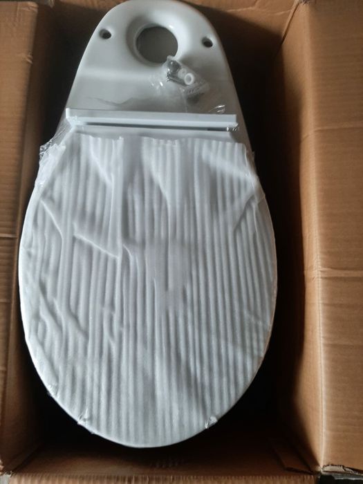 Продам навые унитазы отличного качество