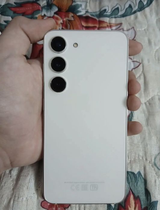 Самсунг с23 белый 256.Обмен