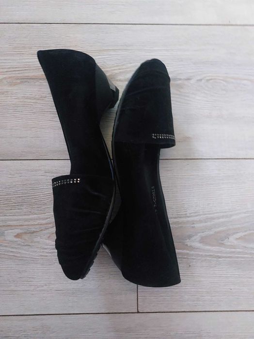 Елегантни обувки, велур