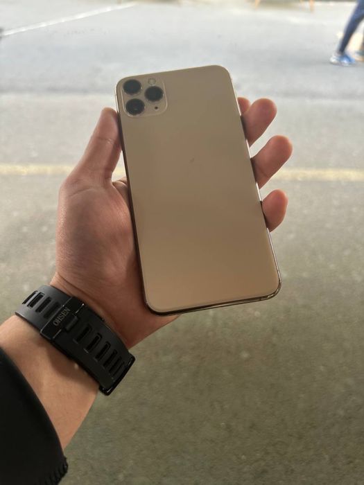 Iphone 11 pro max Srochno!! Ideal