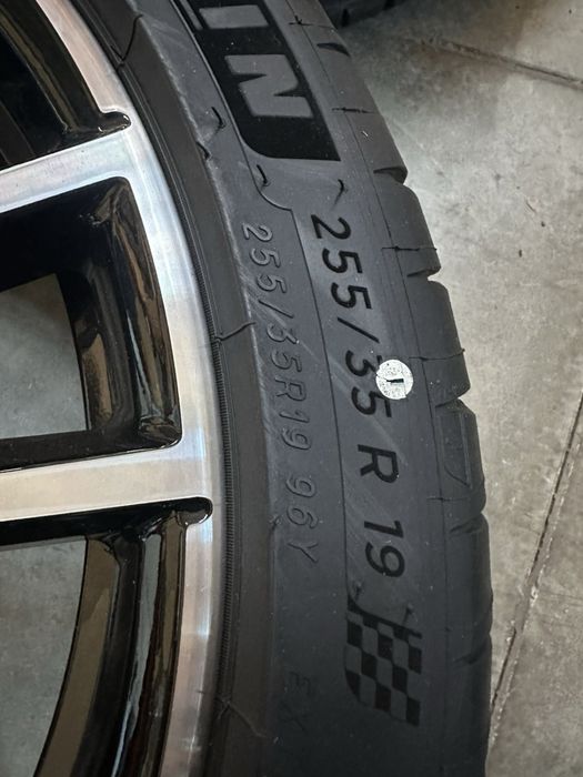 Джанти с гуми за За BMW G20