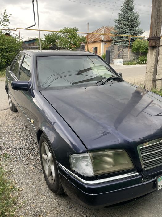 Продам Мерседес 202