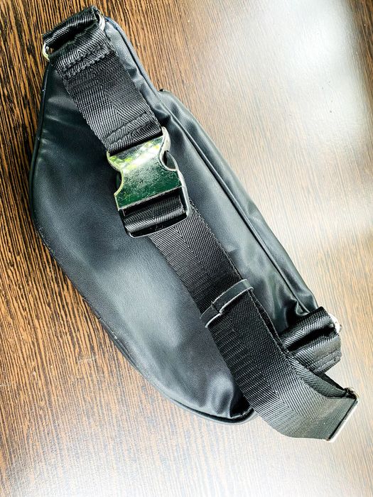 Borseta Mango Neagră tip Crossbody-Waist Bag, Stare foarte buna
