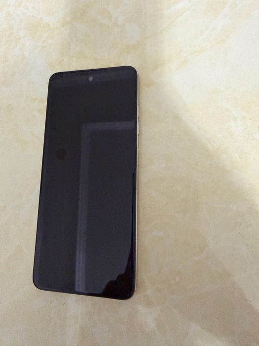 Telefon sotiladi tecno spark