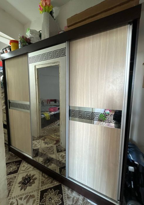 Spalni mebel srochna sotiladi komplekt