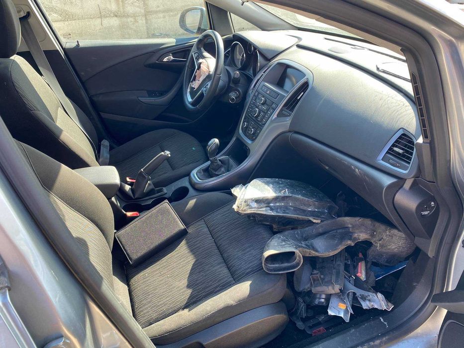 Опел Астра J 1.6 дизел 110к.с.