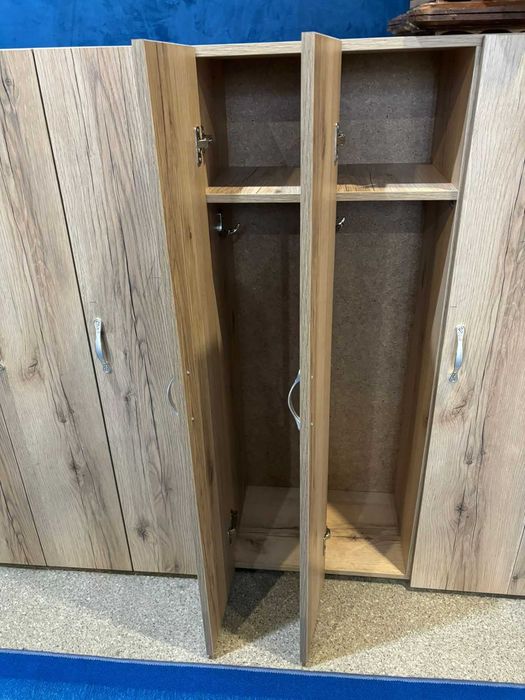 Детские шкафчики столы и стулья