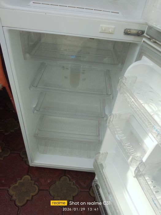 Vând frigider Samsung