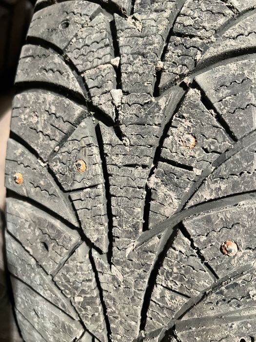 Продам зимнию резину r16