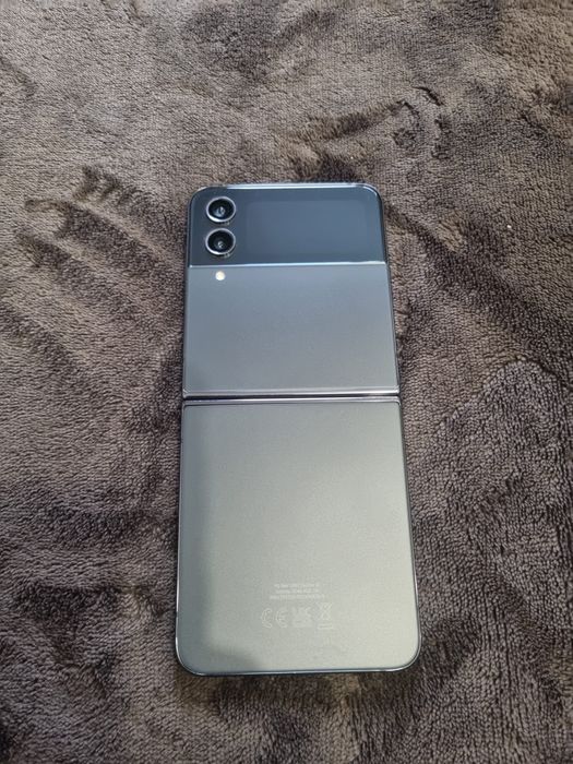 Samsung galaxy z flip 4 ca nou
