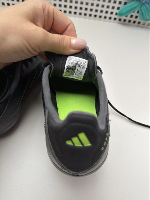 Crampoane Adidas Copa nr 31
