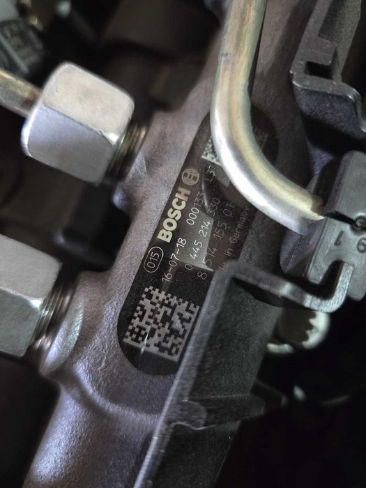 Kit injectie injectoare rampa pompa inalte  BMW 2.5d biturbo cod 8514151  8514155  8514138