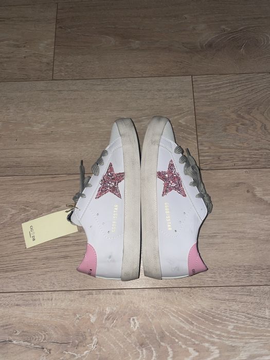 adidasi dama golden goose