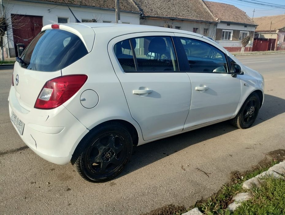 Opel CORSA 2013 1.2 gpl