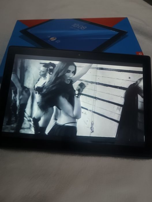 Таблет Lenovo Tab 4 10 2GB/16GB